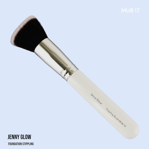 Jenny Glow Foundation Brush MUB 17