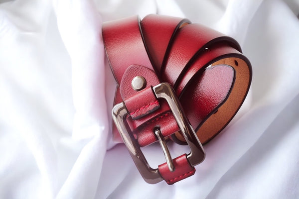 BLT 06 Mens Leather Belt with Gift Box